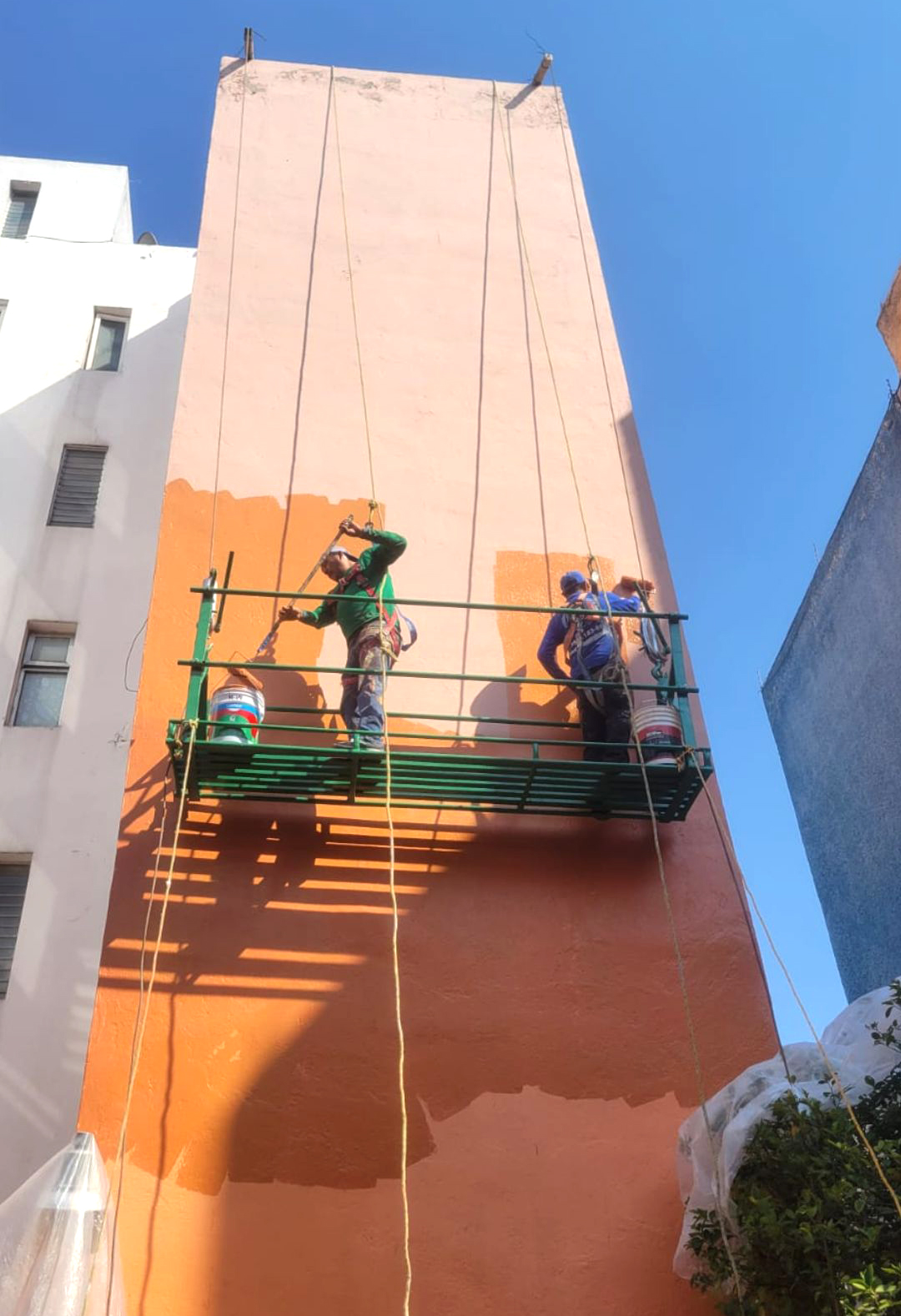 Nosotros Enfoque Técnico y Operativo - Servicio de Empastado y Pintura en Lima