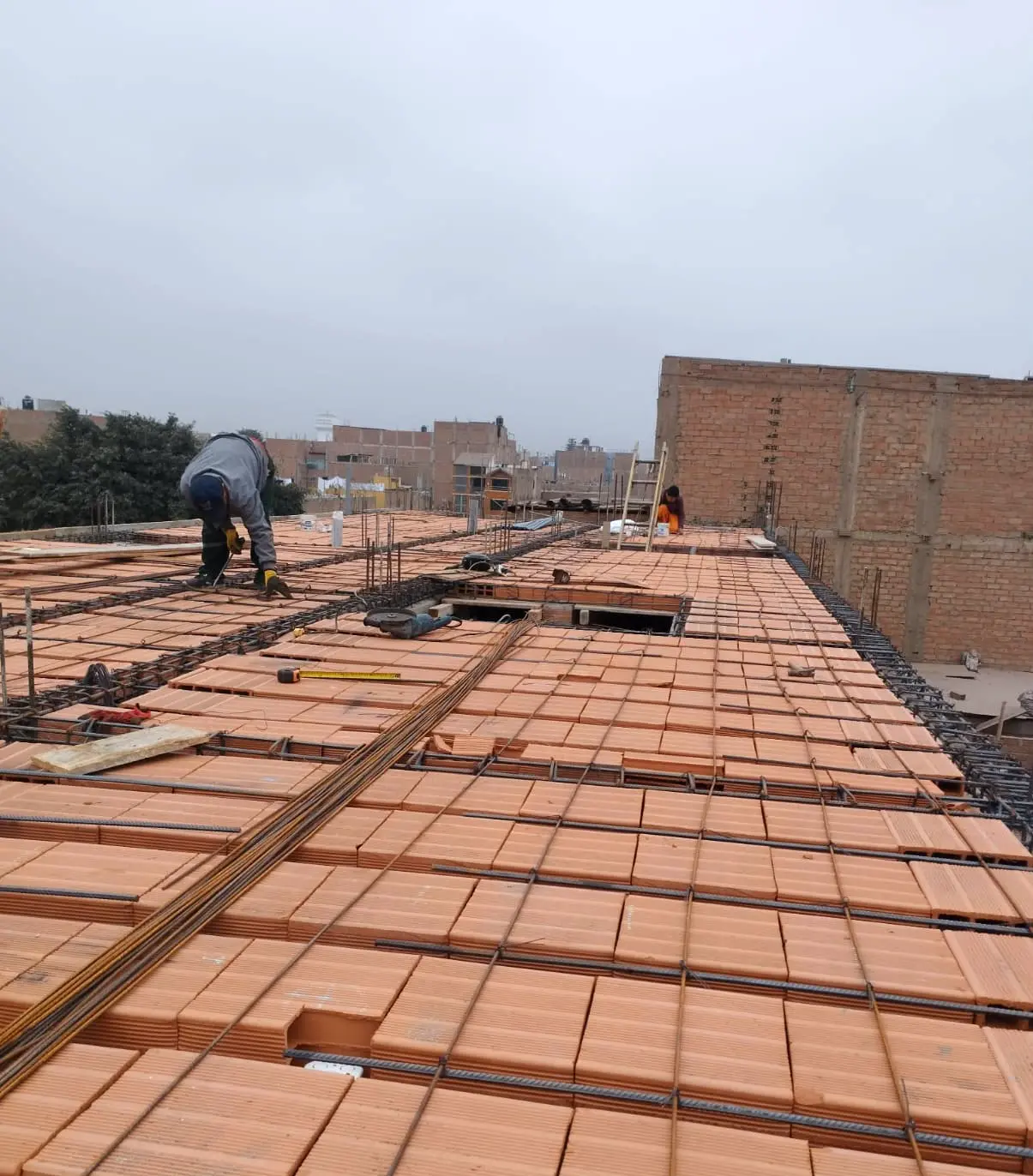 Colocacion de ladrillos de techo para vaciado